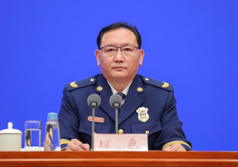 逼被操应急部党组成员、消防救援局局长琼色出席新闻发布会